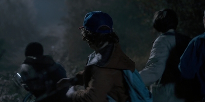 Stranger_Things_S01E03_mp48574.jpg