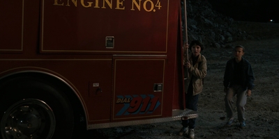 Stranger_Things_S01E03_mp48711.jpg