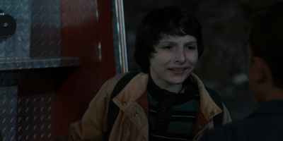 Stranger_Things_S01E03_mp48755.jpg