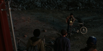 Stranger_Things_S01E03_mp48779.jpg