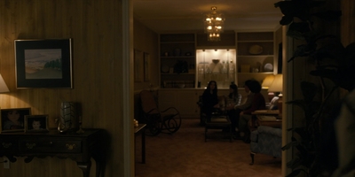 Stranger_Things_S01E03_mp48809.jpg