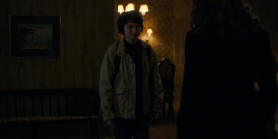 Stranger_Things_S01E03_mp48815.jpg