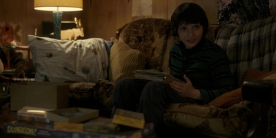 Stranger_Things_S01E04_mp40381.jpg