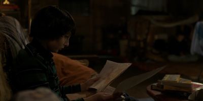 Stranger_Things_S01E04_mp40415.jpg