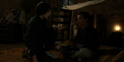 Stranger_Things_S01E04_mp40427.jpg