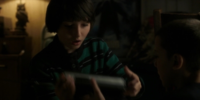 Stranger_Things_S01E04_mp40434.jpg