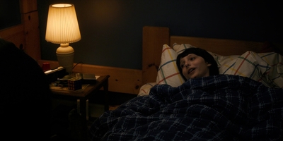 Stranger_Things_S01E04_mp40602.jpg