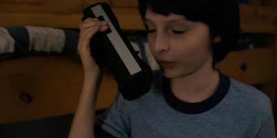 Stranger_Things_S01E04_mp40620.jpg