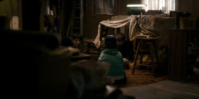 Stranger_Things_S01E04_mp40965.jpg