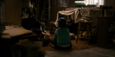Stranger_Things_S01E04_mp40967.jpg