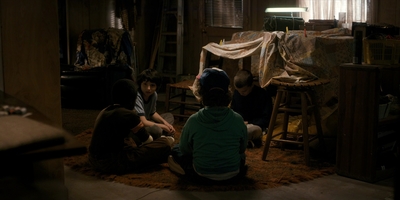 Stranger_Things_S01E04_mp40969.jpg