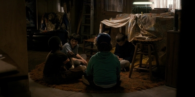 Stranger_Things_S01E04_mp40971.jpg