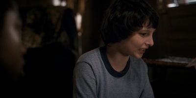 Stranger_Things_S01E04_mp40982.jpg