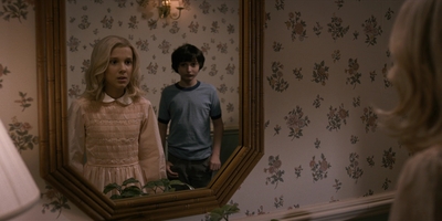 Stranger_Things_S01E04_mp41117.jpg
