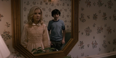 Stranger_Things_S01E04_mp41120.jpg