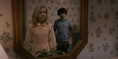 Stranger_Things_S01E04_mp41123.jpg