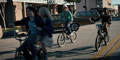 Stranger_Things_S01E04_mp41400.jpg