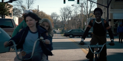 Stranger_Things_S01E04_mp41408.jpg