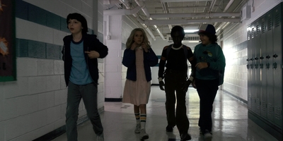Stranger_Things_S01E04_mp41419.jpg