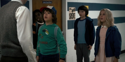 Stranger_Things_S01E04_mp41430.jpg