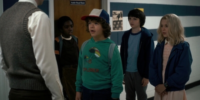 Stranger_Things_S01E04_mp41481.jpg