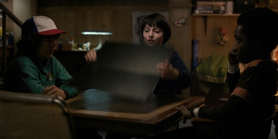 Stranger_Things_S01E05_mp43212.jpg