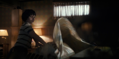 Stranger_Things_S01E06_mp46351.jpg
