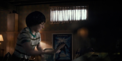 Stranger_Things_S01E06_mp46359.jpg