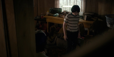 Stranger_Things_S01E06_mp46630.jpg
