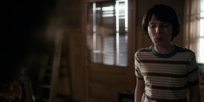 Stranger_Things_S01E06_mp46649.jpg