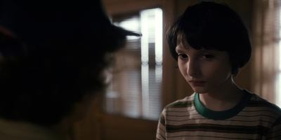 Stranger_Things_S01E06_mp46672.jpg