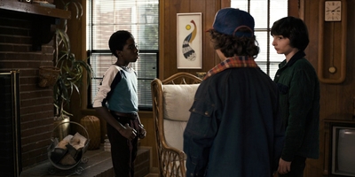 Stranger_Things_S01E06_mp46850.jpg