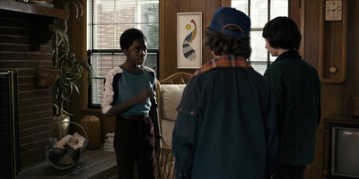 Stranger_Things_S01E06_mp46921.jpg