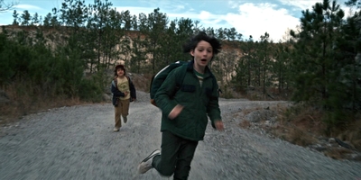 Stranger_Things_S01E06_mp48073.jpg