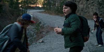 Stranger_Things_S01E06_mp48084.jpg