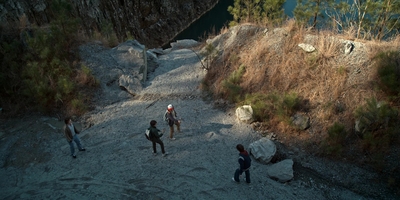 Stranger_Things_S01E06_mp48088.jpg