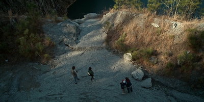Stranger_Things_S01E06_mp48134.jpg