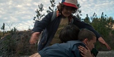 Stranger_Things_S01E06_mp48377.jpg