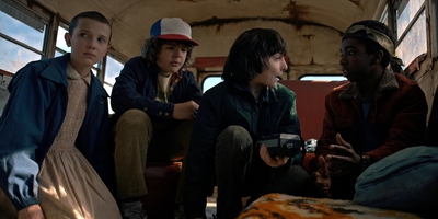 Stranger_Things_S01E07_mp41047.jpg