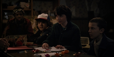 Stranger_Things_S01E07_mp41330.jpg