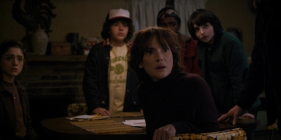Stranger_Things_S01E07_mp41476.jpg