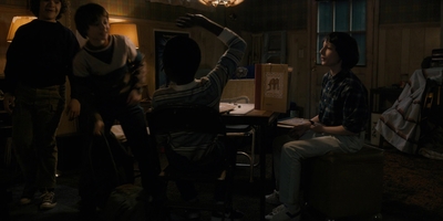 Stranger_Things_S01E08_mp45090.jpg