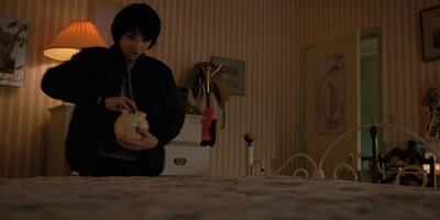 Stranger_Things_S02E01_mp40300.jpg