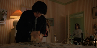 Stranger_Things_S02E01_mp40303.jpg