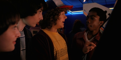 Stranger_Things_S02E01_mp40410.jpg