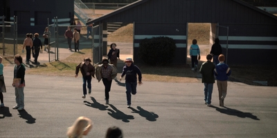 Stranger_Things_S02E01_mp41244.jpg