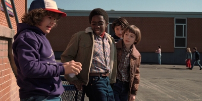 Stranger_Things_S02E01_mp41254.jpg