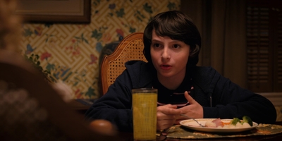 Stranger_Things_S02E01_mp41823.jpg