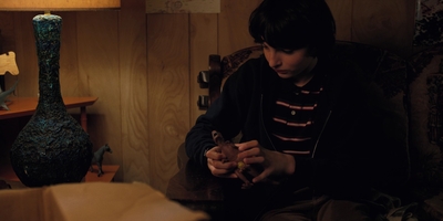 Stranger_Things_S02E01_mp42050.jpg