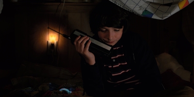 Stranger_Things_S02E01_mp42096.jpg